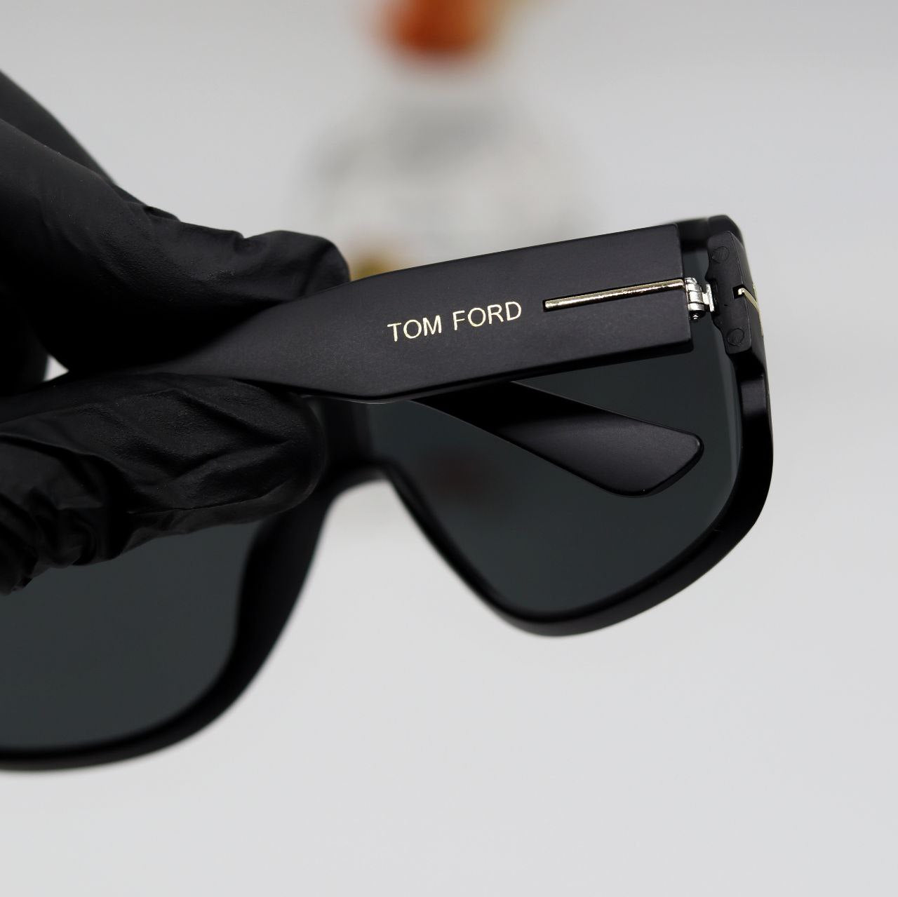TOM FORD SHADOW