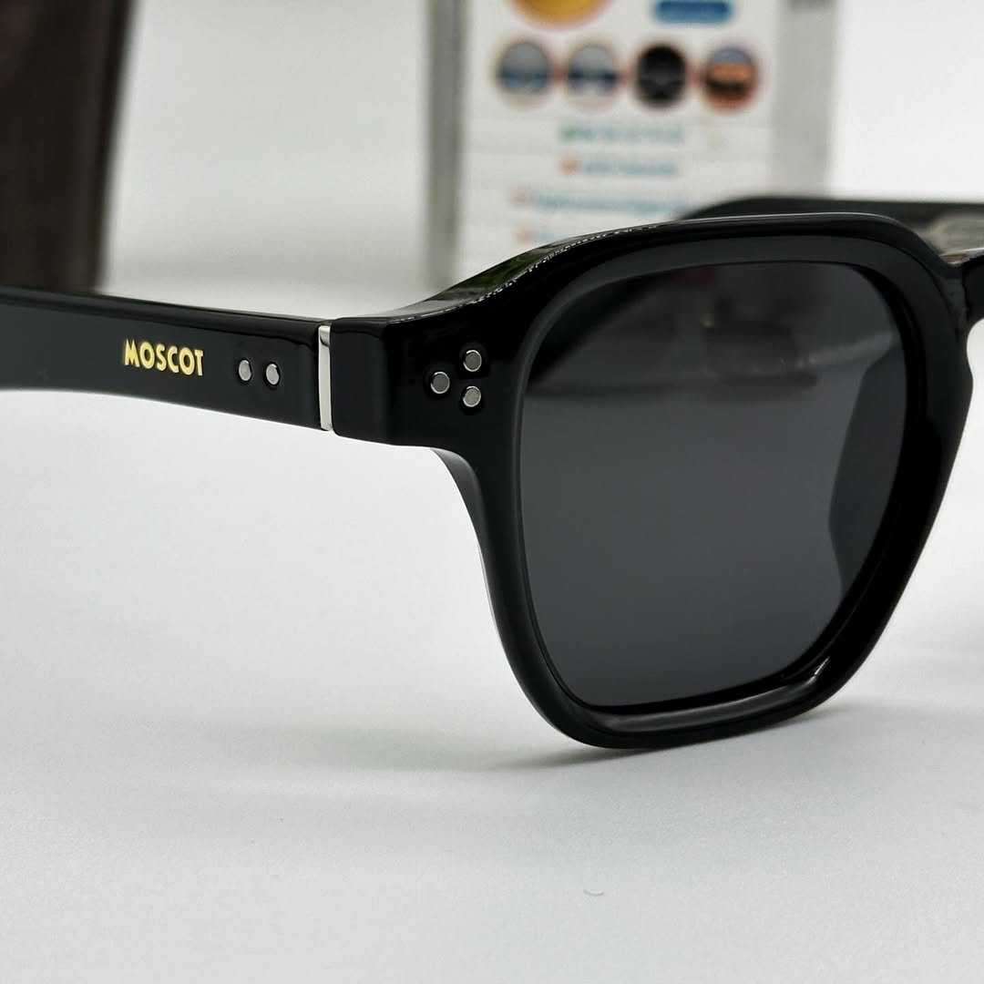 MOSCOT ELEGENT