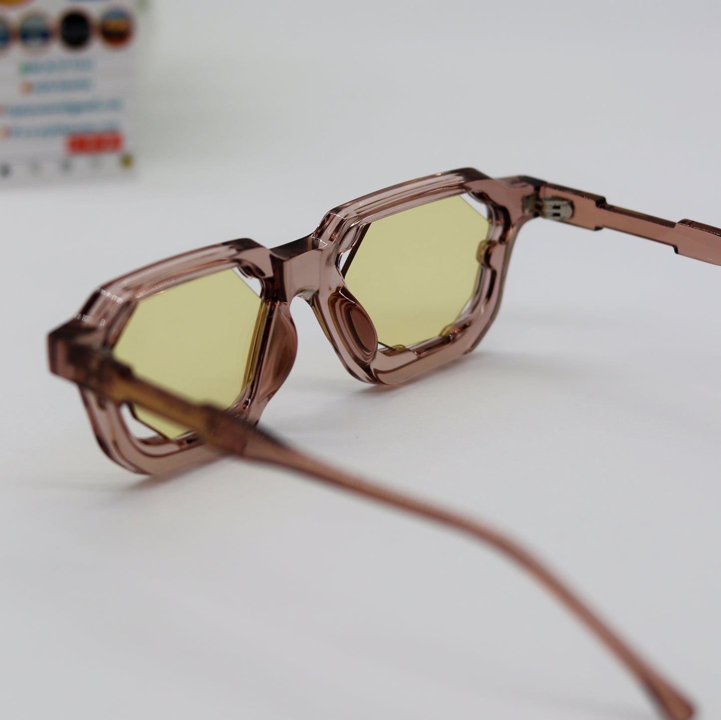 Moscot AQUI 2