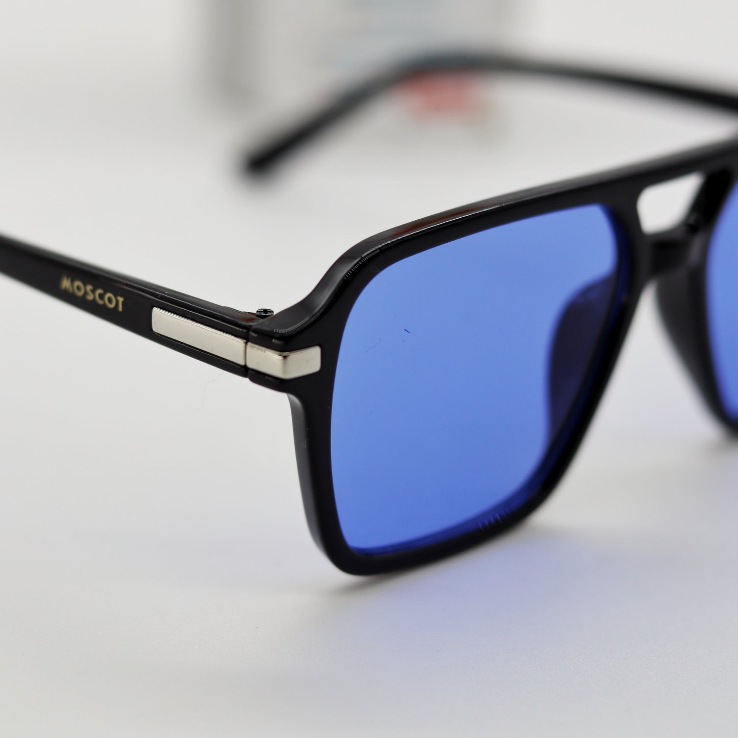 Moscot PAM 5