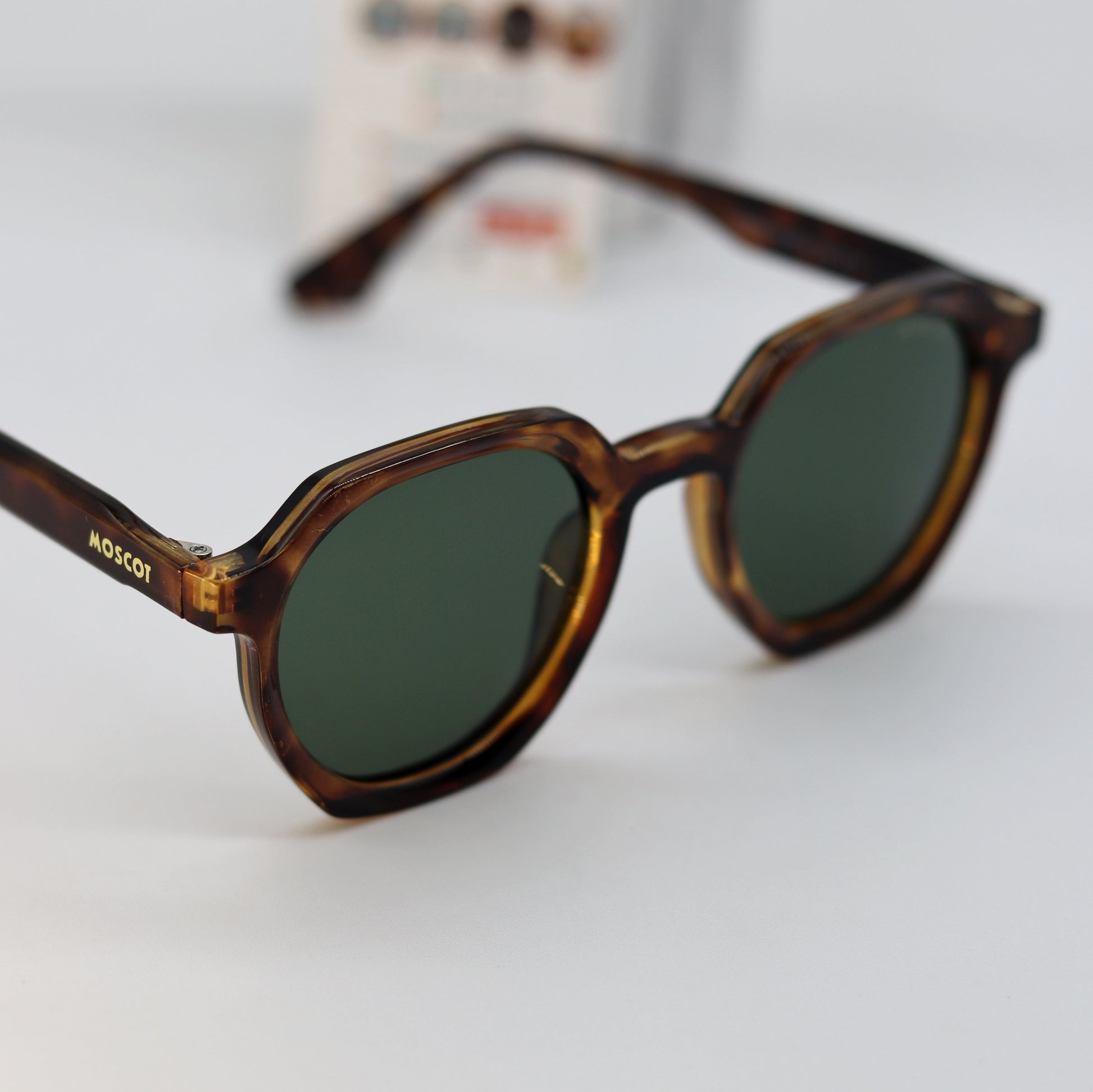 Moscot KOANA 2