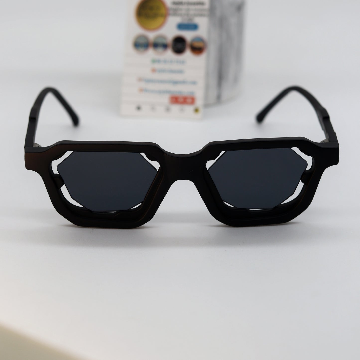 MOSCOT AQUI 3