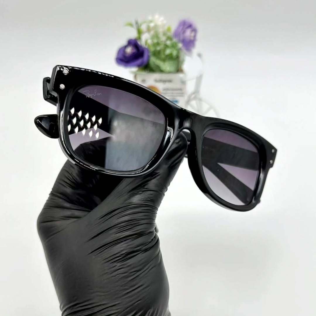 Ray-Ban Timeless