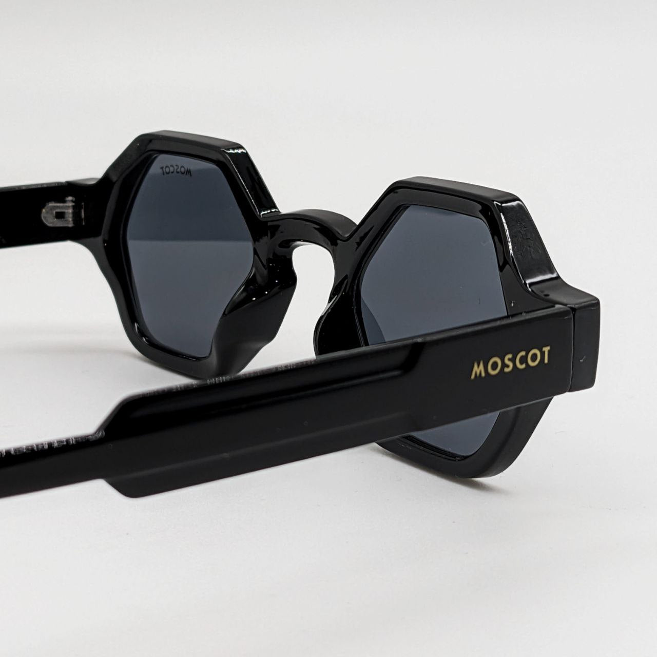 Moscot Vexi