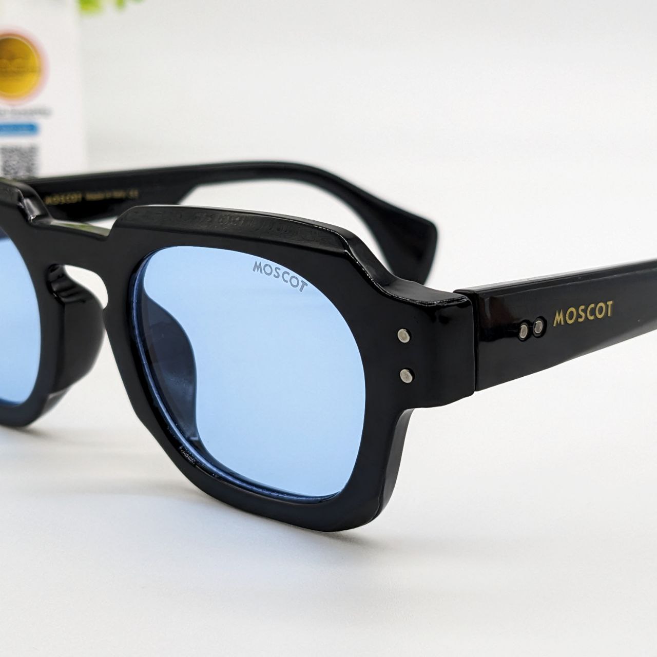 Moscot DOKS