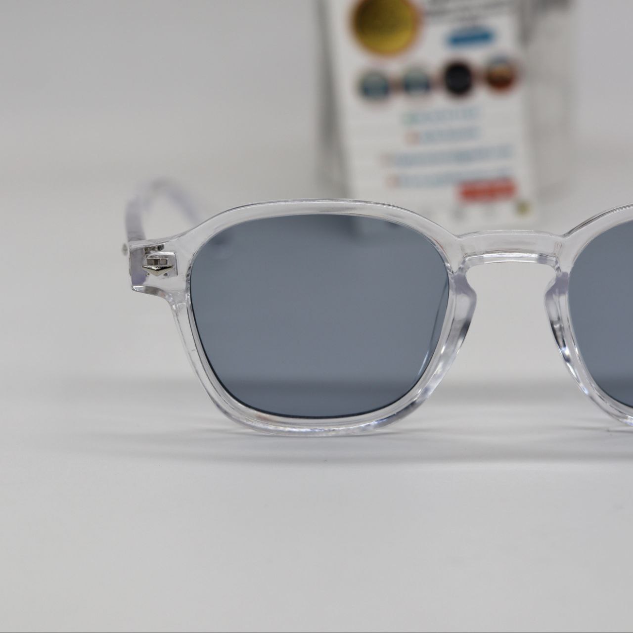 MOSCOT MARI 8