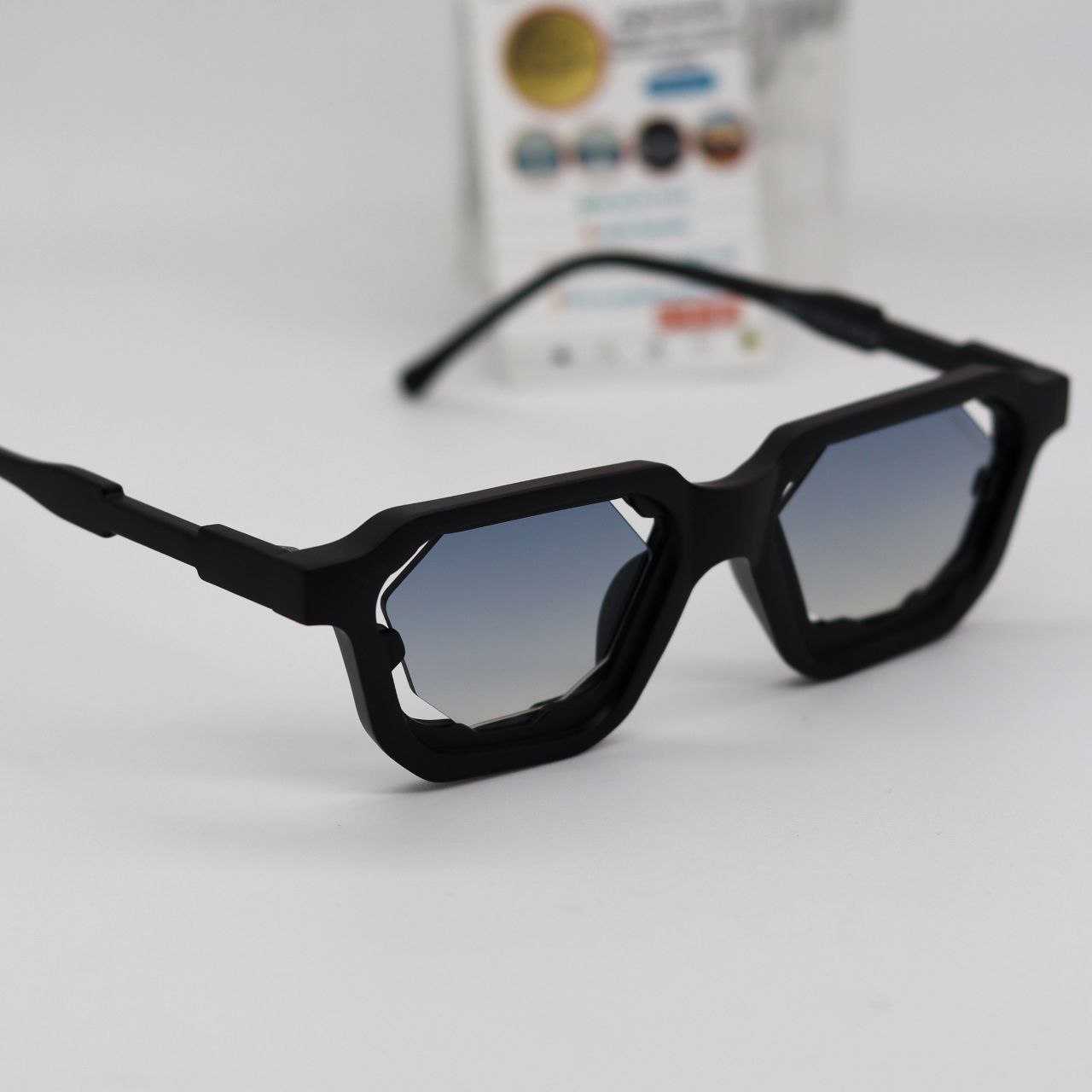MOSCOT AQUI 5