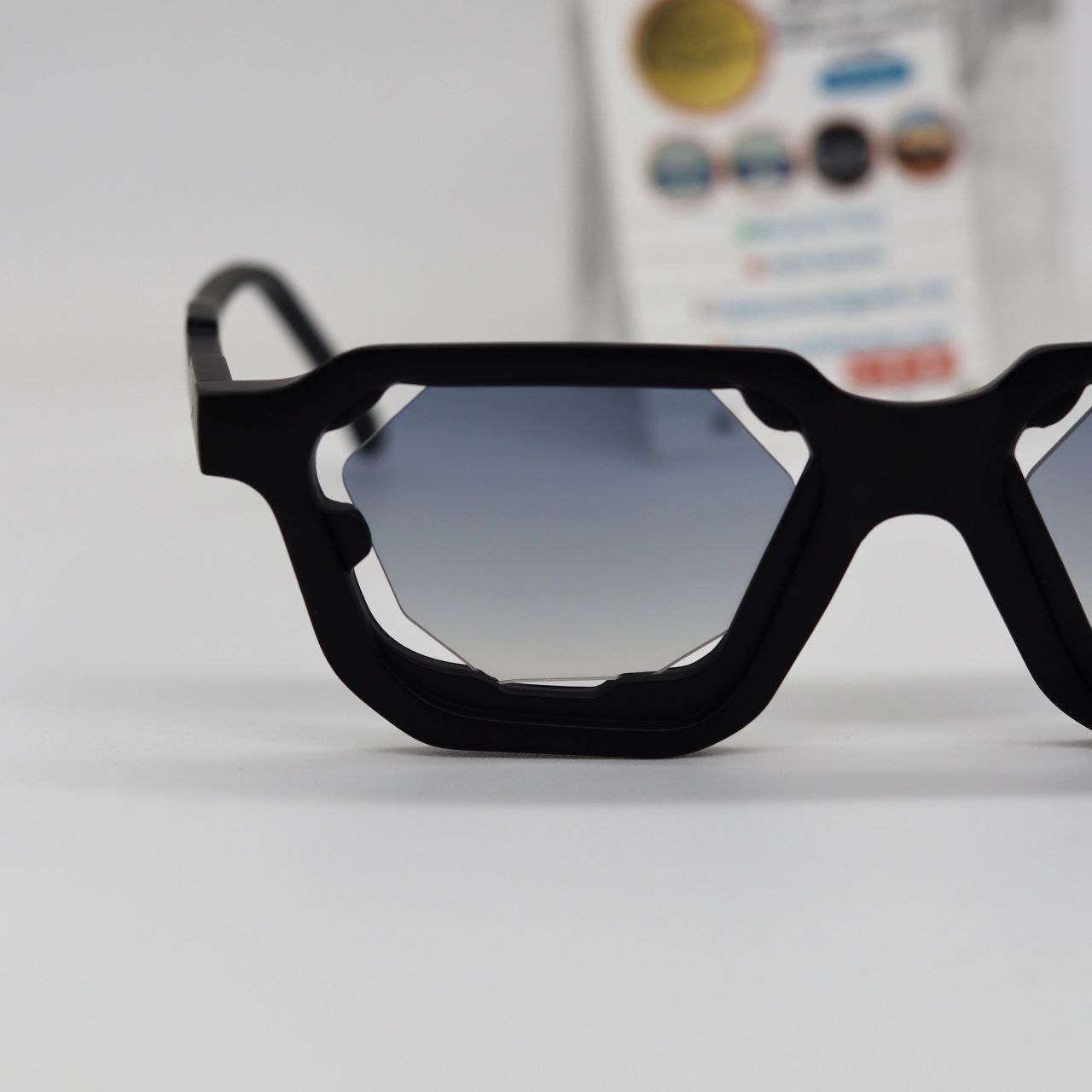 MOSCOT AQUI 5