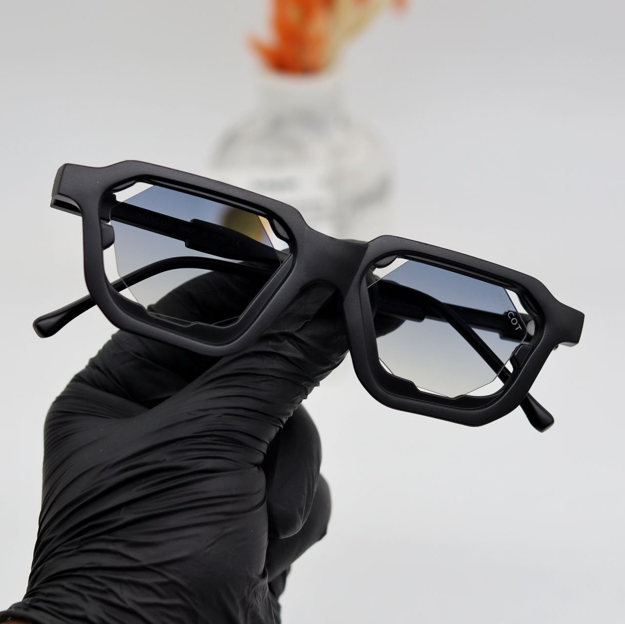 MOSCOT AQUI 5