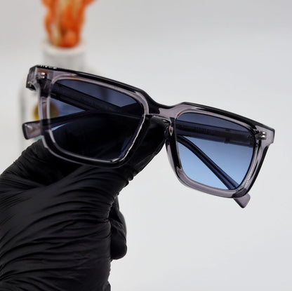 PRADA AURA